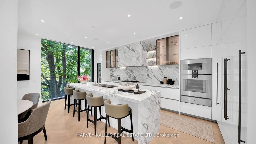 Welcome home to Suite 304, a south facing jewel box in Rosedale, unique among the residences limited collection of 26 suites.