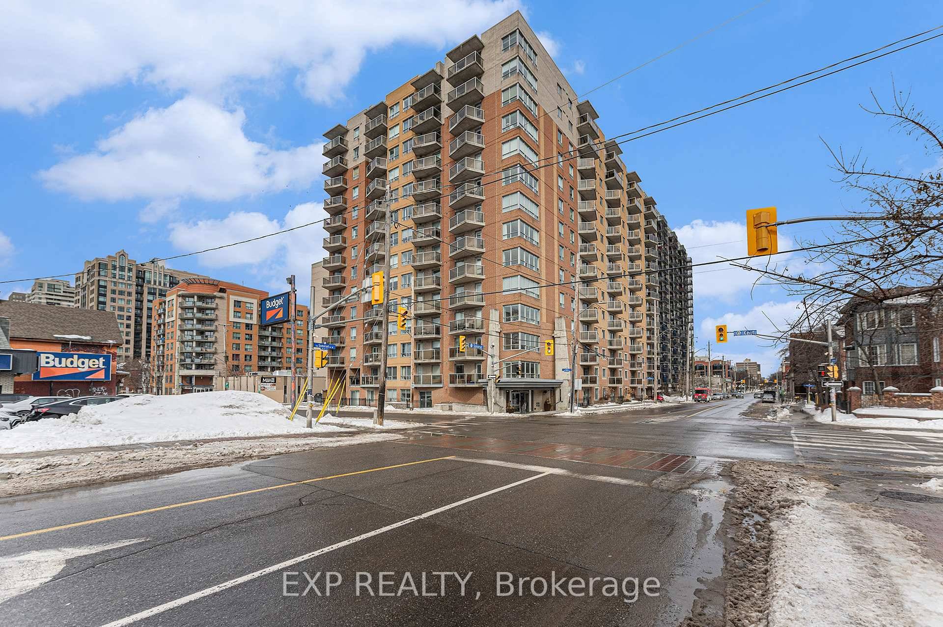 Welcome to The Strand by Claridge, a sought after condo building situated at the corner of Kent and Somerset in the heart of Centretown.