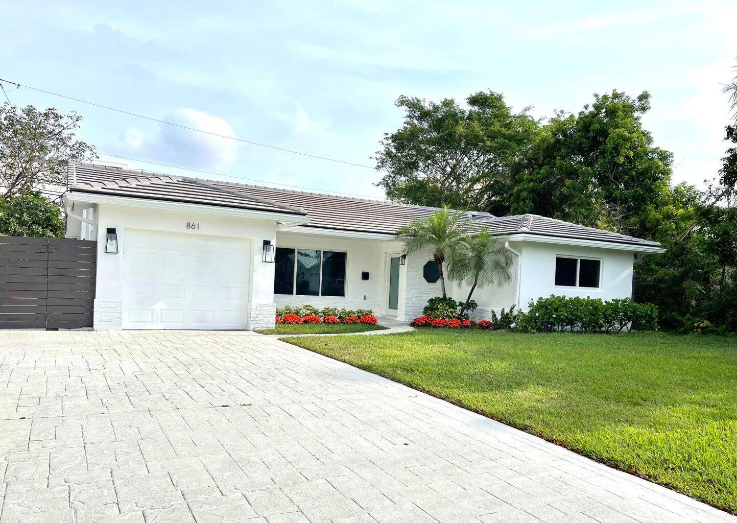 Beautifully Renovated Home in East Boca Raton.