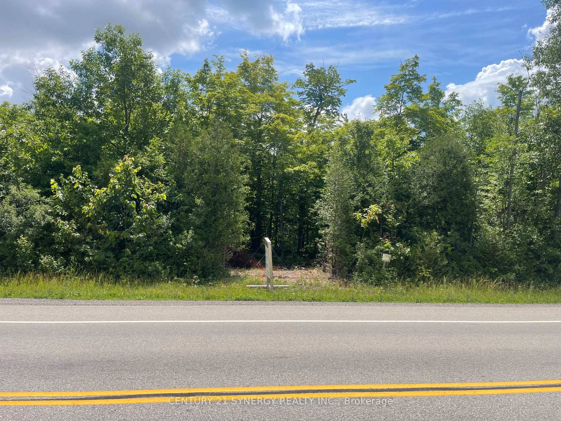 Beautiful 25 acres, just minutes to Smiths Fall, about 40 min to kanata, Barrhaven, well wooded, some open area.