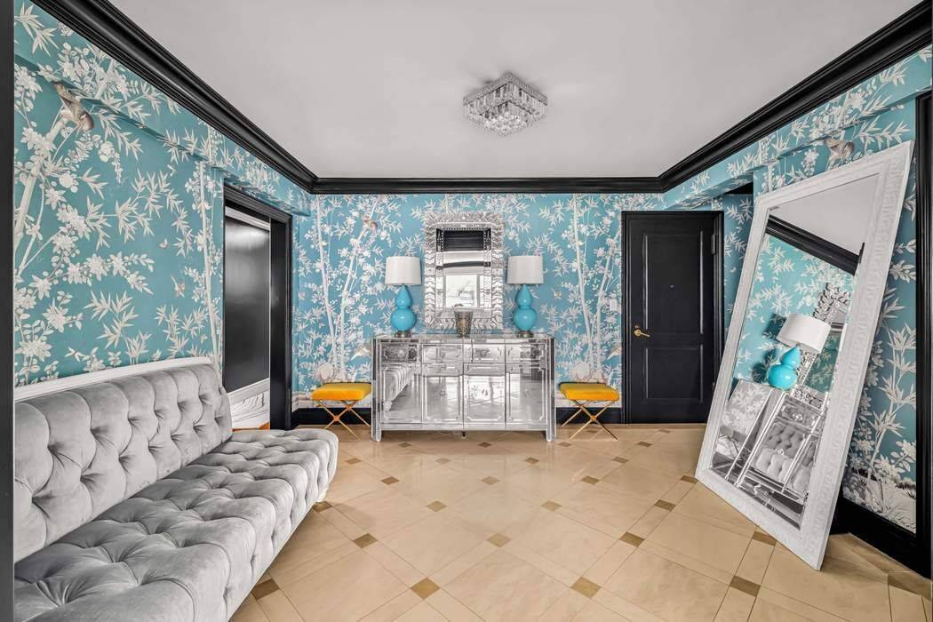 Sophisticated 4 Bedroom Condo at the Charles House Perfectly positioned at the corner of Madison Avenue and 78th Street, this elegant 4 bedroom, 3 bathroom residence at the Charles House ...