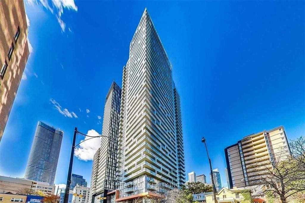 Location ! Location ! 1 Bedroom Unit Located At Yonge Wellesley, Close To everything You Need.