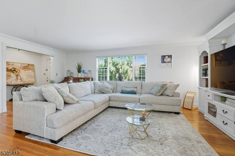 Elegantly Finished, Spacious and Sun Filled High End Condo, with Many Luxury Features.