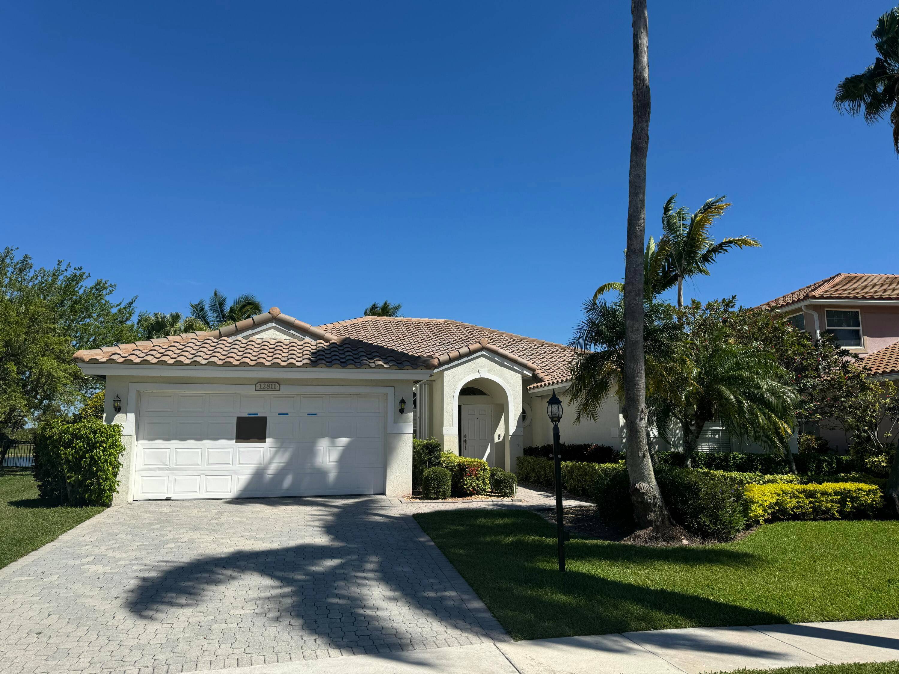 NEW PRICE ! Motivated seller says bring offers !