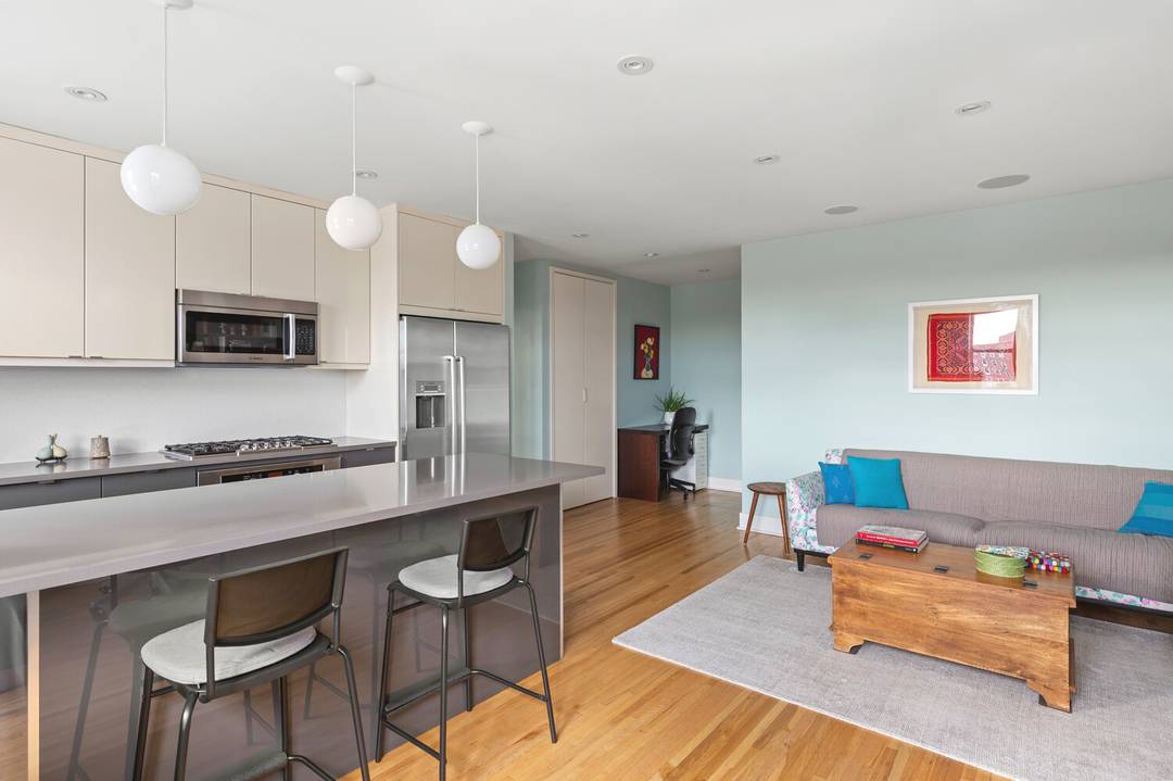 Perched on the top floor of a well maintained mid century elevator building, this expansive one bedroom offers volume, light, and fully renovated ease in one of Brooklyn's most quietly ...