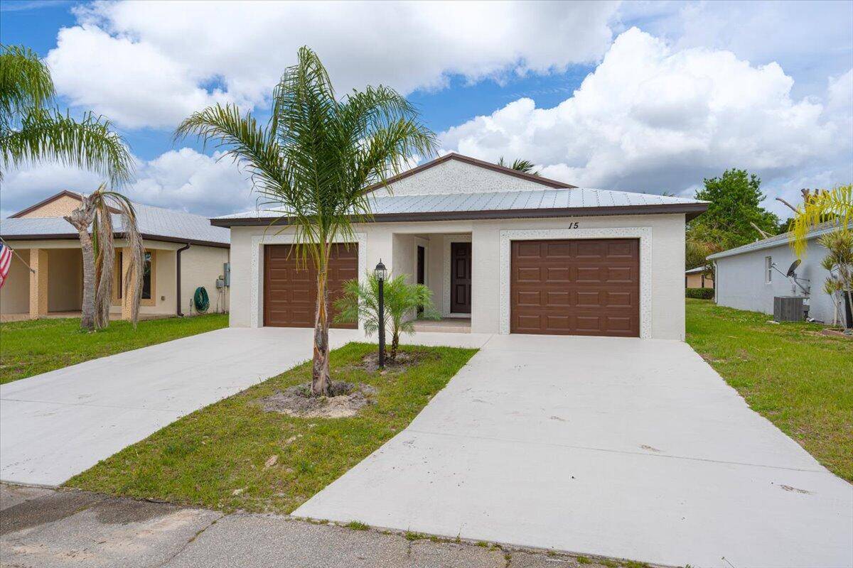 Great home at a great price, ready for a new homeowner in this 55 community !