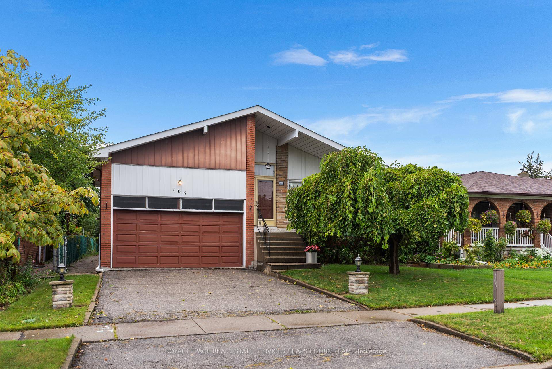 Welcome to 105 Bickerton Crescent, a charming mid century backsplit nestled on a quiet, tree lined street in the highly desirable Pleasant View neighbourhood.