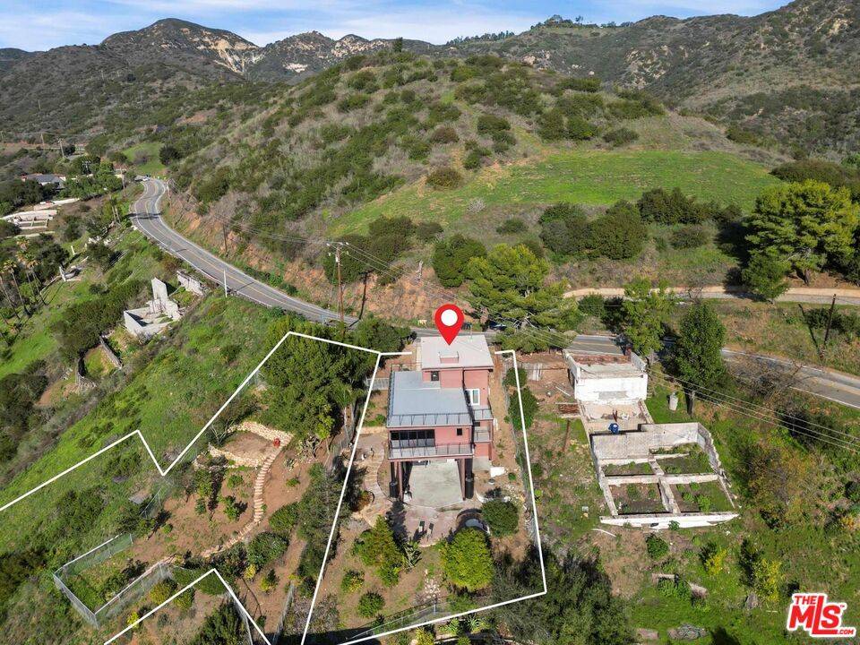 4063   Latigo Canyon Rd 2BR Malibu La