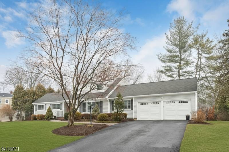 This beautifully maintained 6 bedroom, 3 full bathroom raised ranch offers a versatile layout and fantastic amenities.