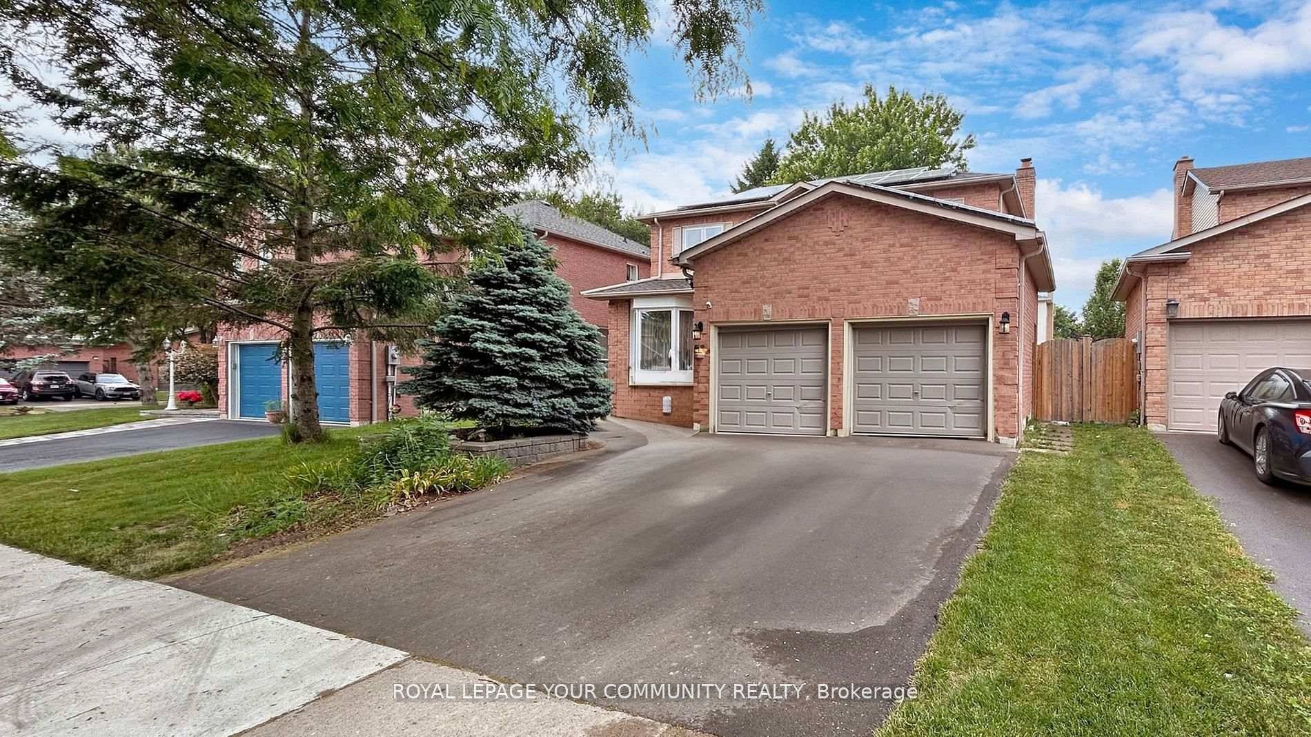 Welcome to 52 Lofthouse Drive !