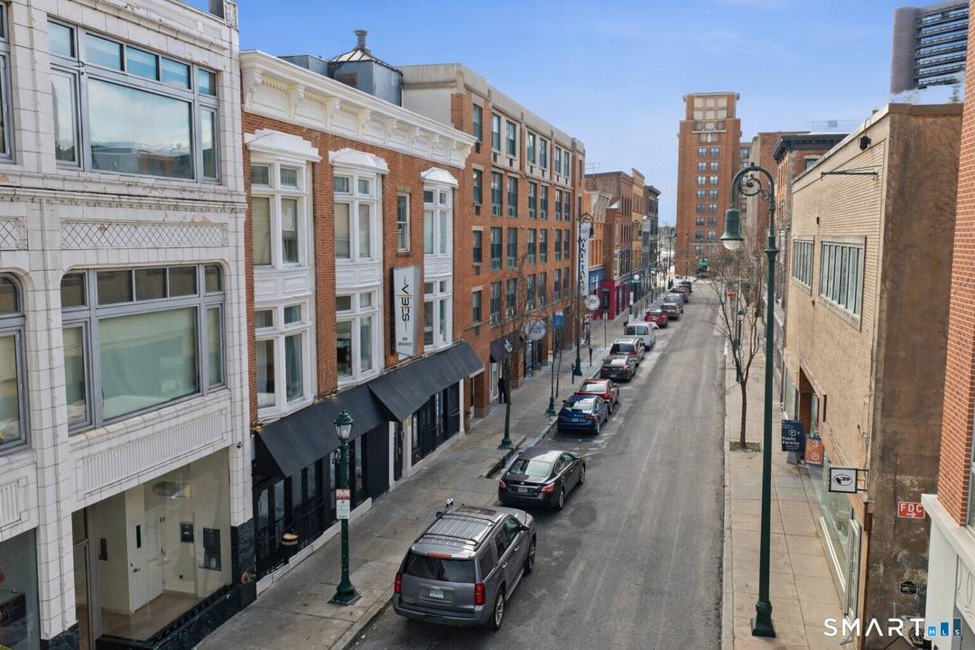 Welcome to The Orange Street Collection, a mixed use hospitality and residential investment opportunity located in the heart of Downtown New Haven.
