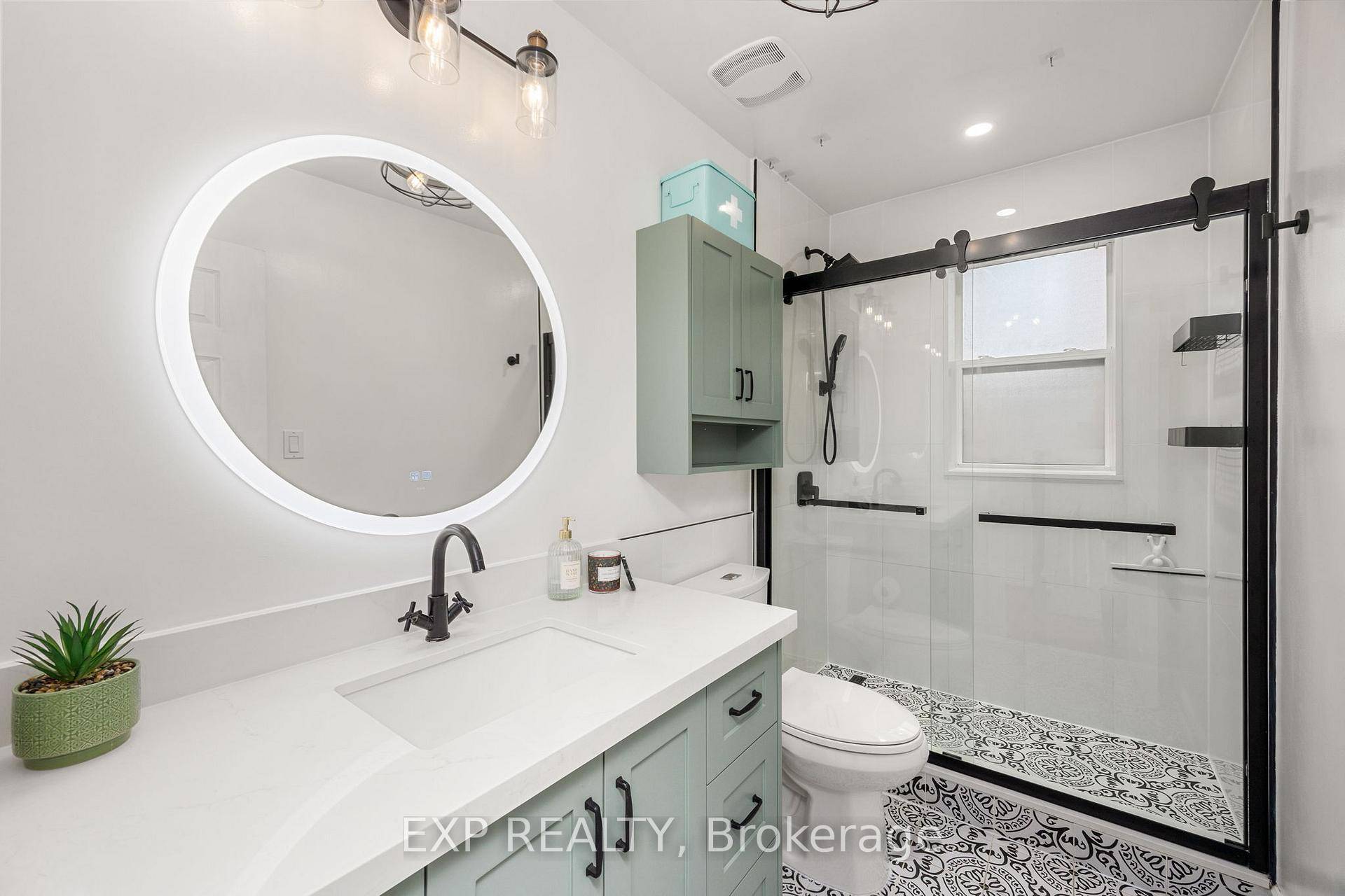 Welcome to this beautifully expanded 3 bedroom semi detached home in the heart of Corso Italia.