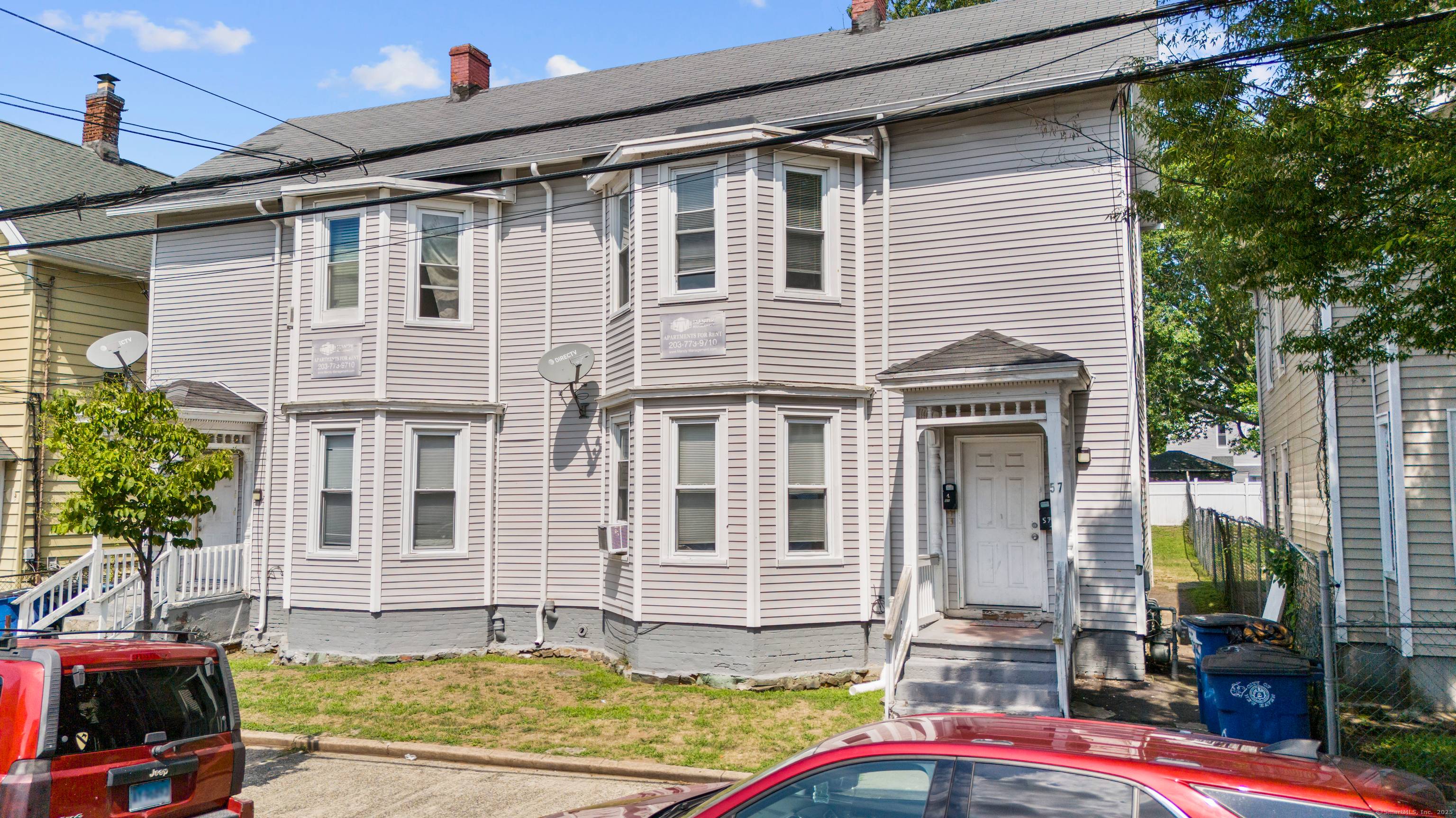 Discover this income generating 4 unit multifamily property located in New Haven's Hill neighborhood.