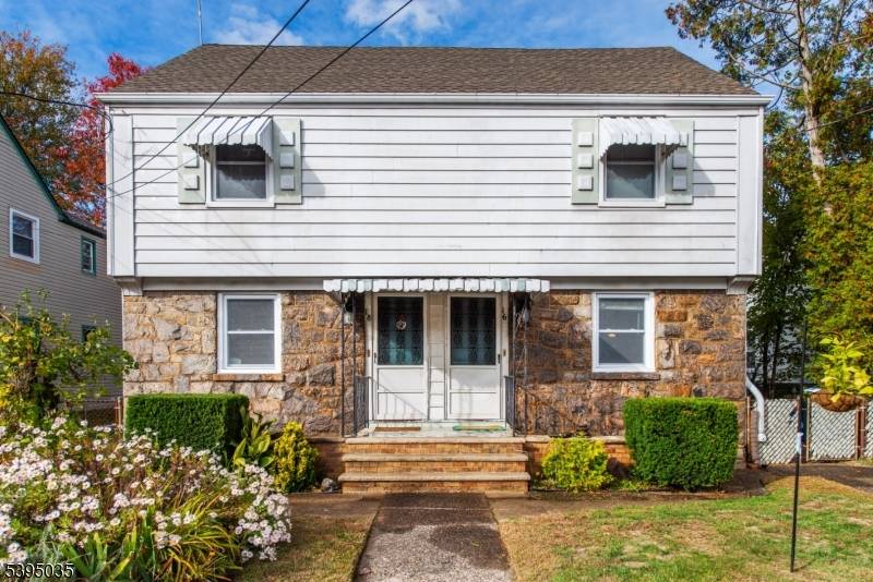 Fantastic opportunity for investors or owner occupiers to own a 2 family home !