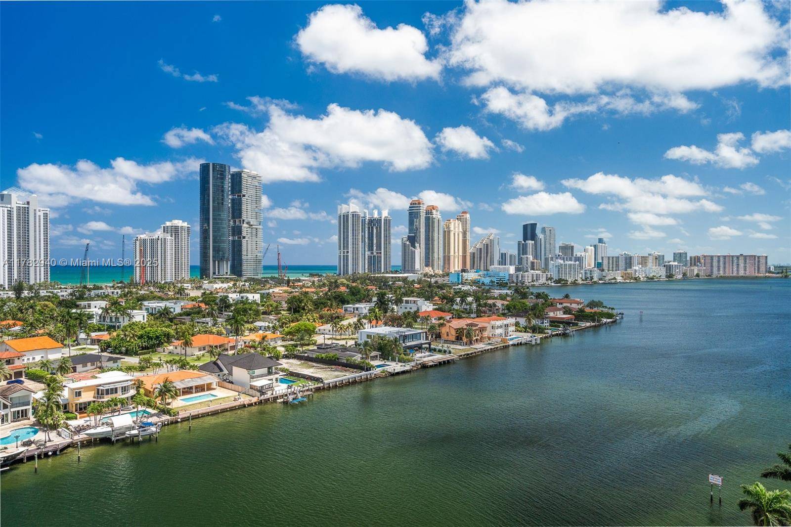 Stunning Intracoastal amp ; Ocean views at Mistiuc Pointe Private Island, wrap around balcoly 3 bed 3 bath corner unit, 1, 722 Sqft interior, spacious living and dinning area, great ...