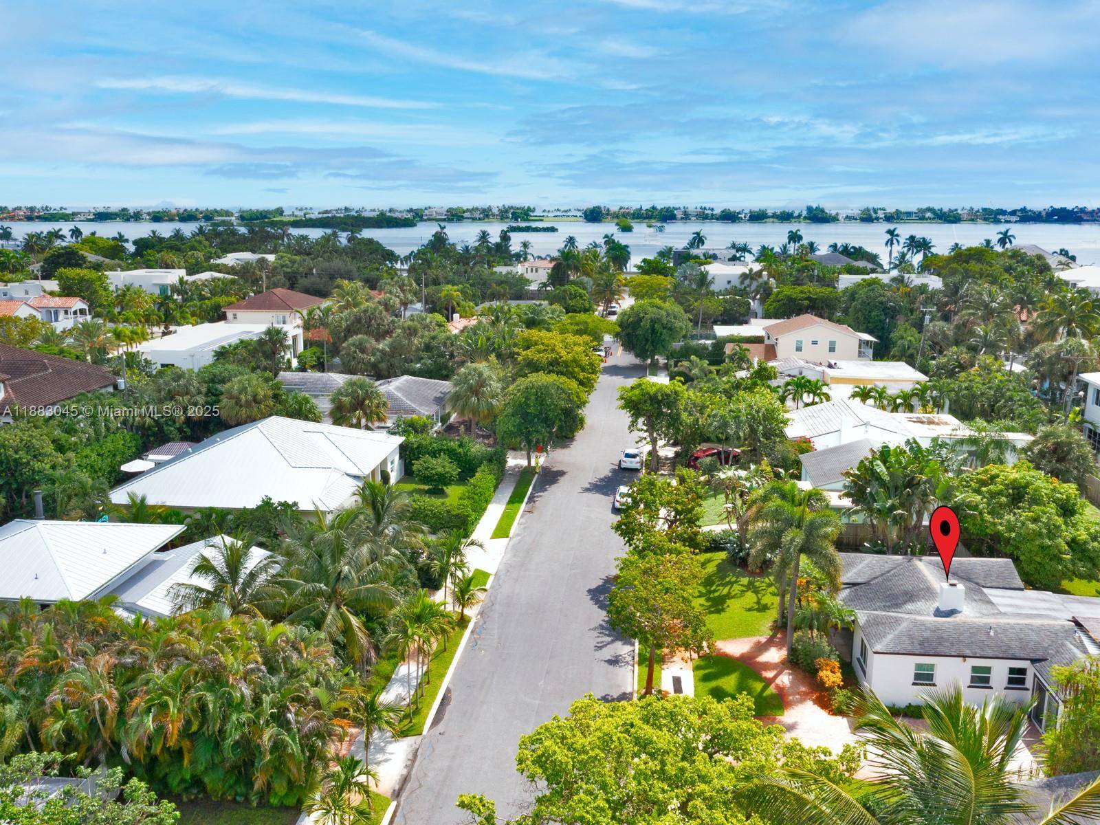 Charming and Updated 3 2 Home in Exceptional Location 10.