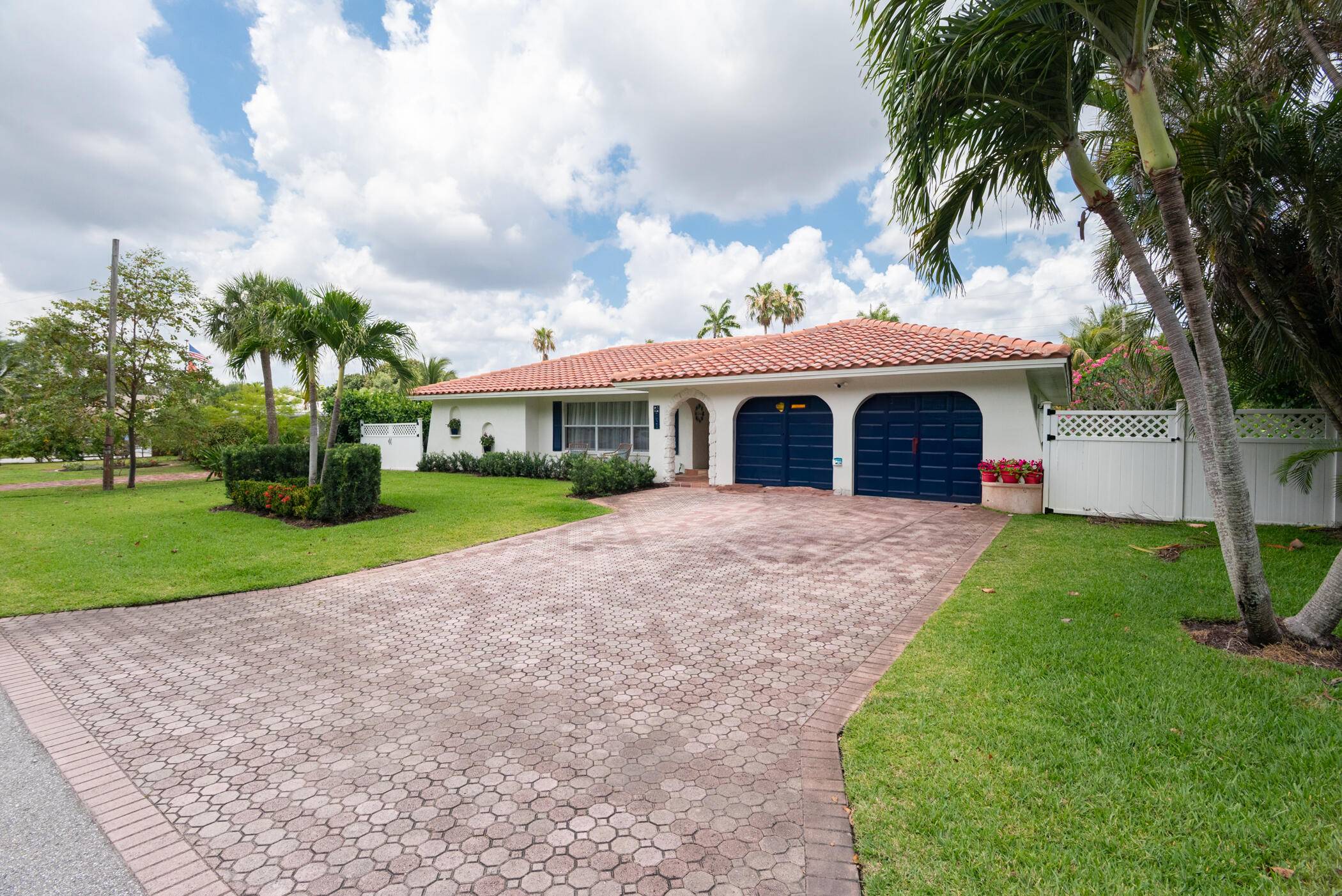 Welcome to this beautifully updated 4 bedroom, 2 bathroom CBS built home nestled in the sought after community of Lake Clarke Shores.
