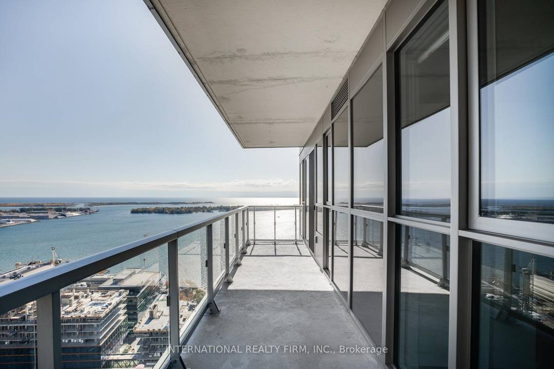 Fully Furnished 2 bed 2 bath condo on the 32nd floor south facing the Water !