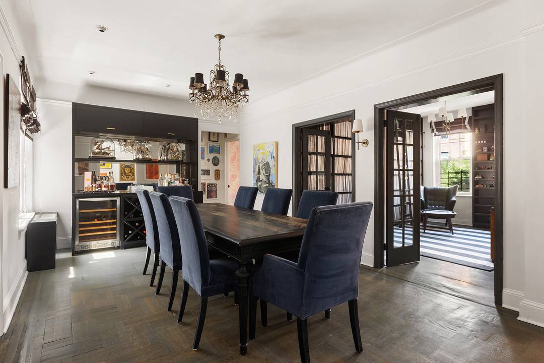 Rare Prewar 3 Bedroom Flex 4 Bedroom with Urban Chic Style at the Crossroads of NoHo, Greenwich Village, and the East Village Nestled on a picturesque tree lined block, this ...