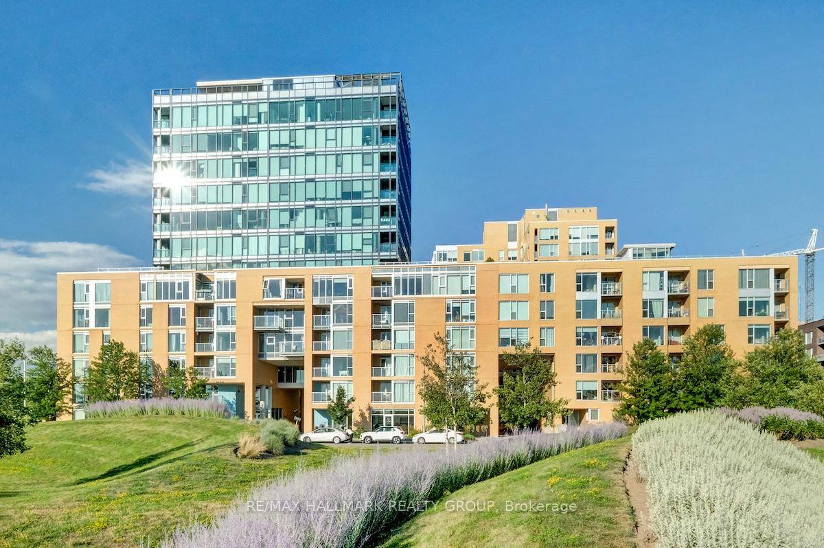 Welcome to urban living at its finest !