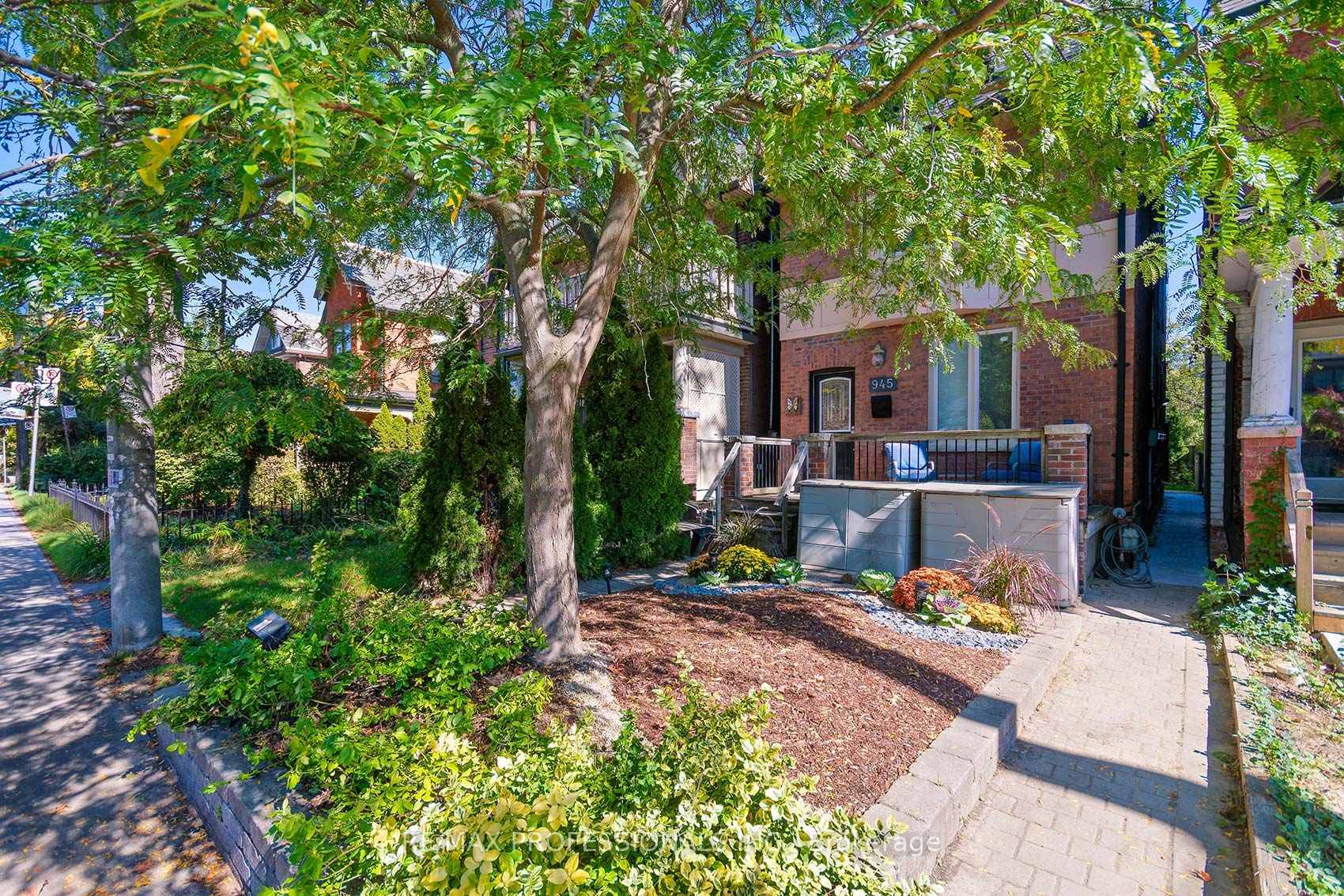 Must see investment property in the heart of the Danforth !
