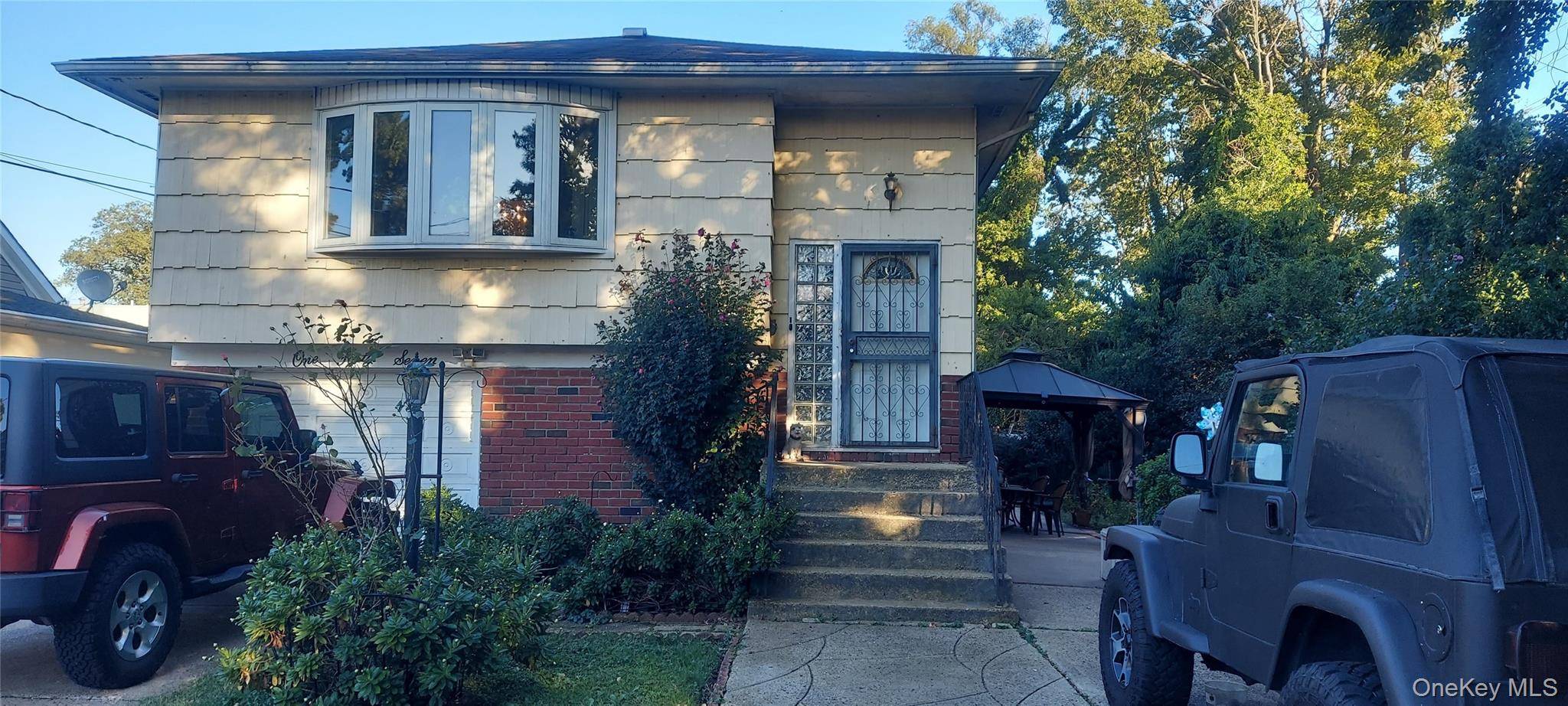 Beautiful hi ranch mother and daughter.