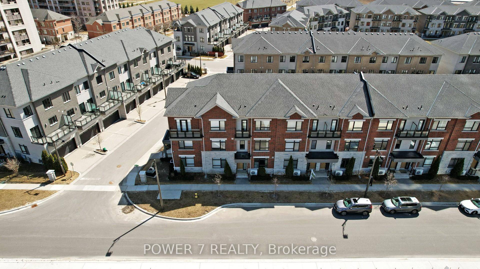 A 4 Bedrooms, 4. 5 Bathrooms townhouse situated in Markham sought after Bayview amp ; Hwy 7 area.
