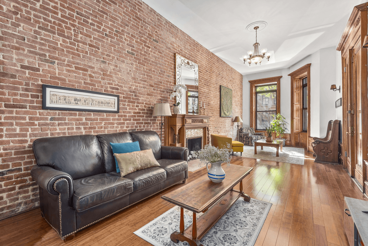 Welcome to the Duplex Garden Unit at 105 West 118th Street This beautifully designed duplex offers a blend of indoor comfort and outdoor serenity.