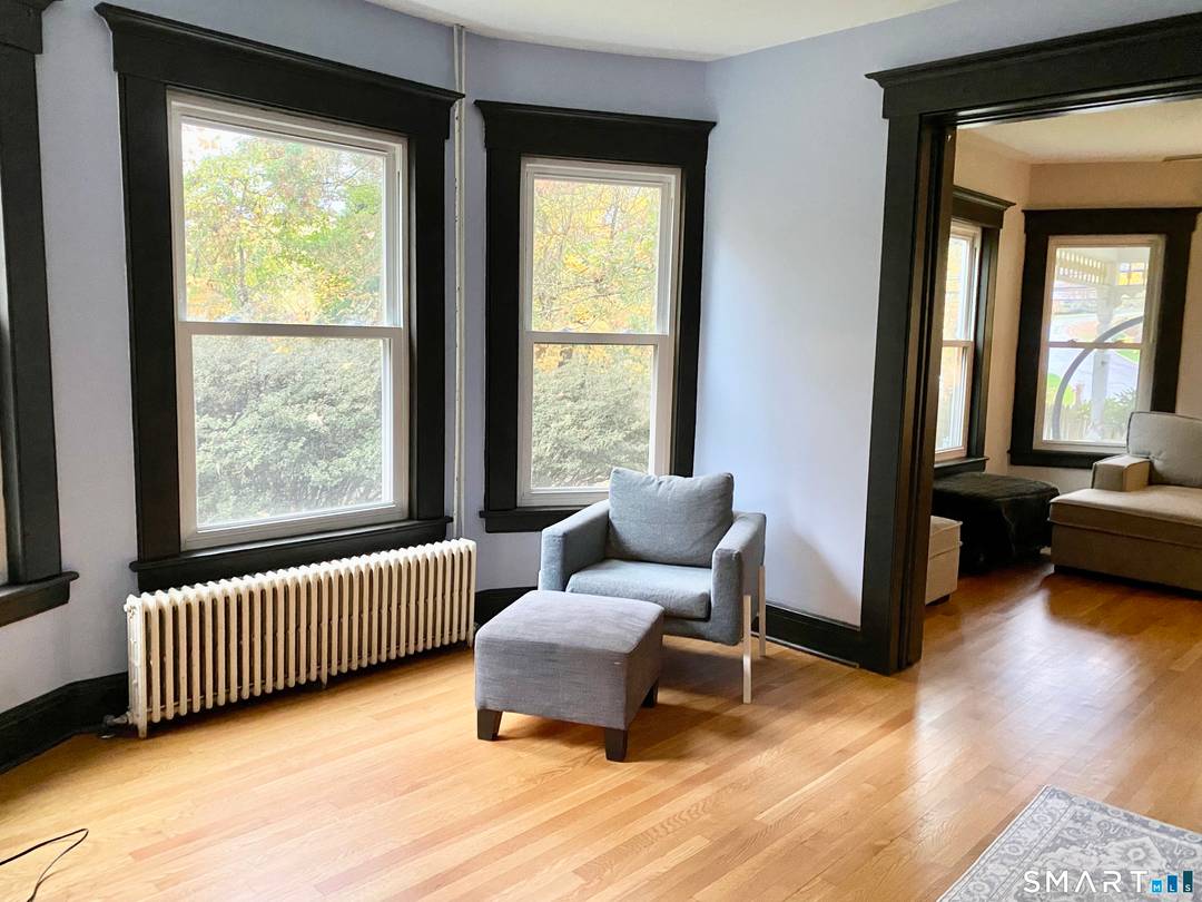 Welcome to 1908 Stratfield Road !