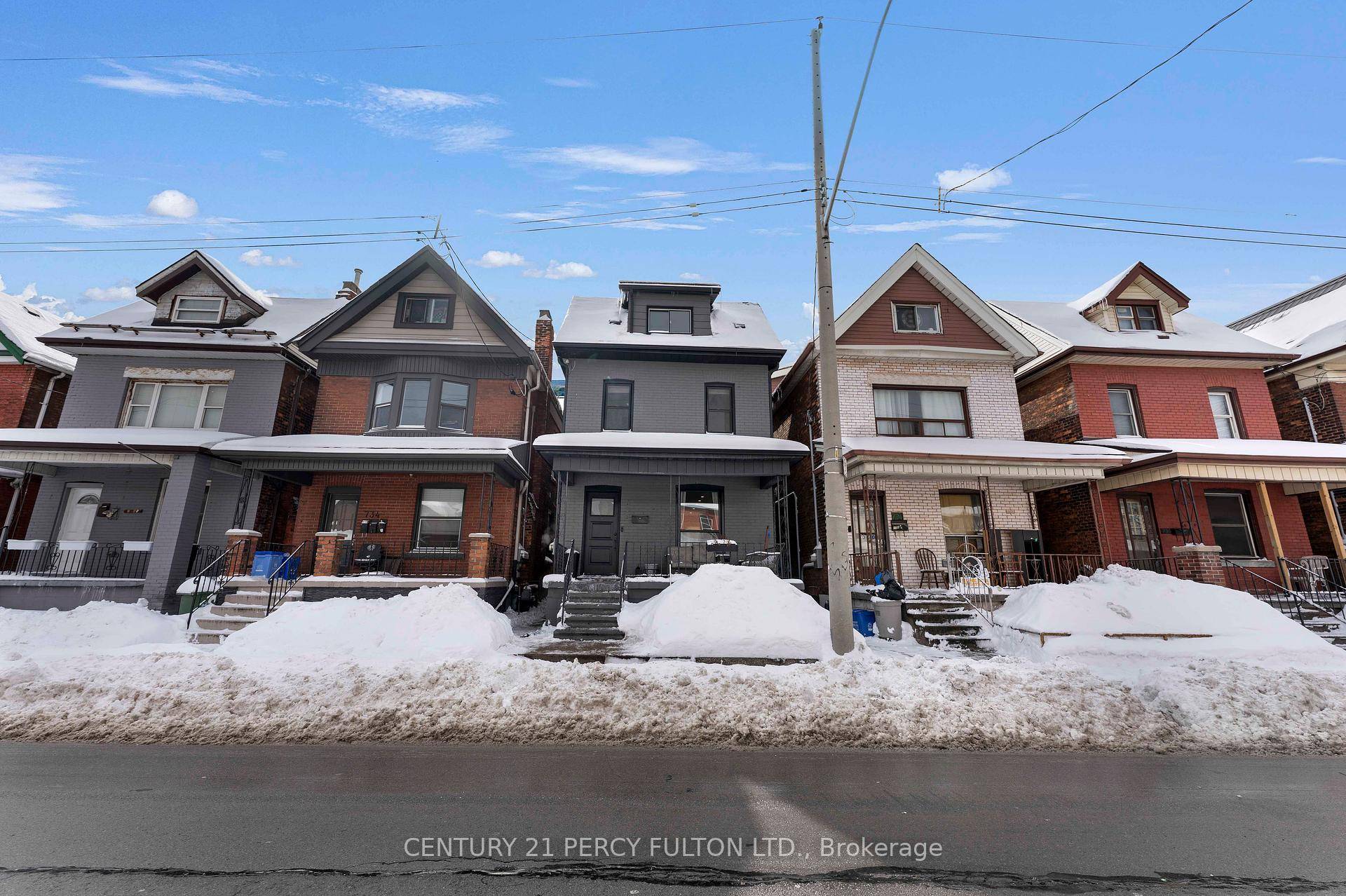732 Cannon Has 4 1 Bedrooms And 4 Bathrooms.