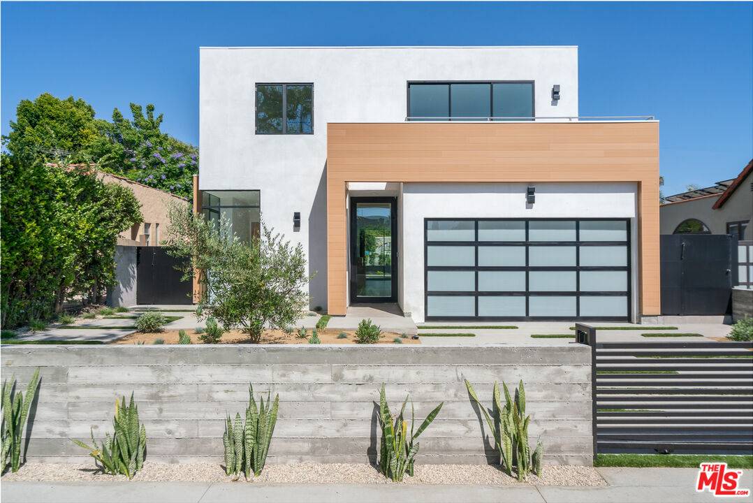 444 N Kings Rd 4BR Beverly Grove La