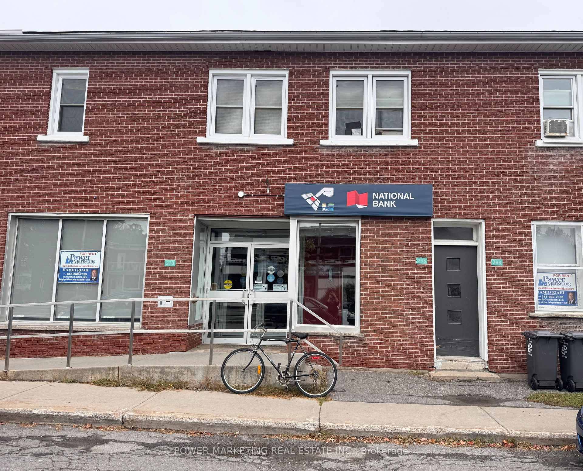 Great main floor commercial space with over 3100 SQFT available for lease for your retail, office or other business needs in the heart of Alfred !