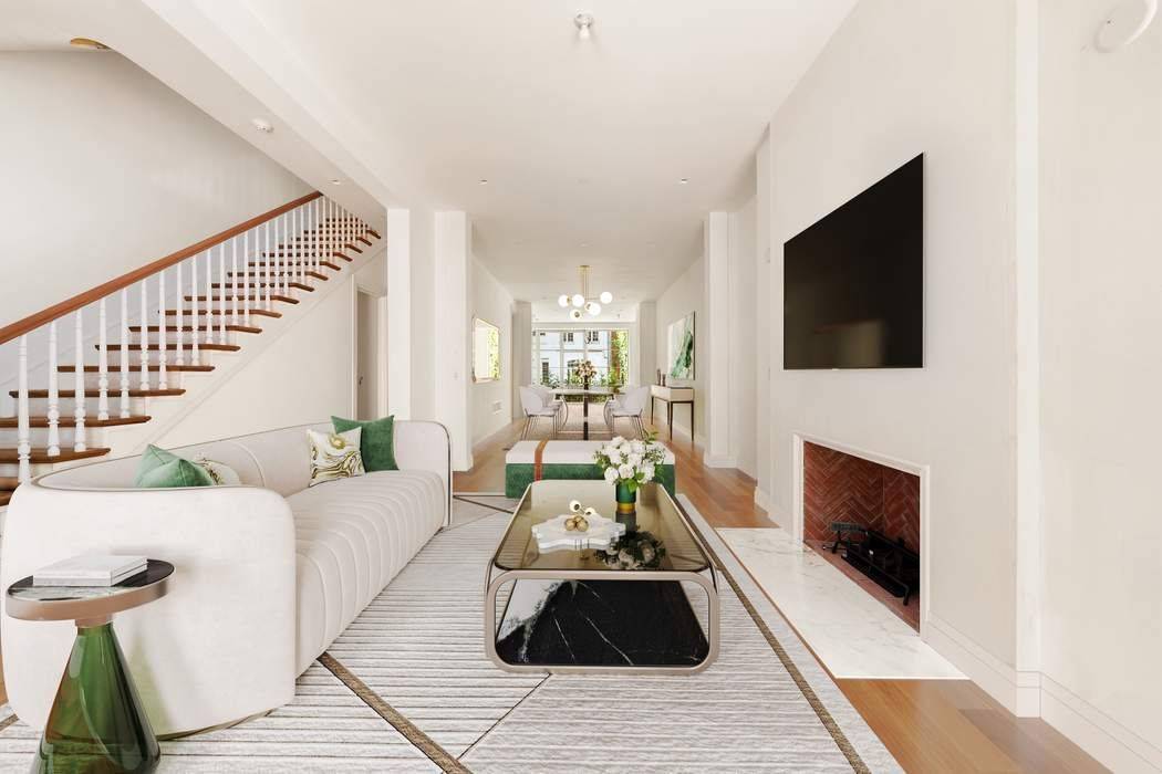 34 West 11th Street is a beautiful 22 wide townhouse in the iconic Gold Coast neighborhood in Green Village, between 5th and 6th avenues.
