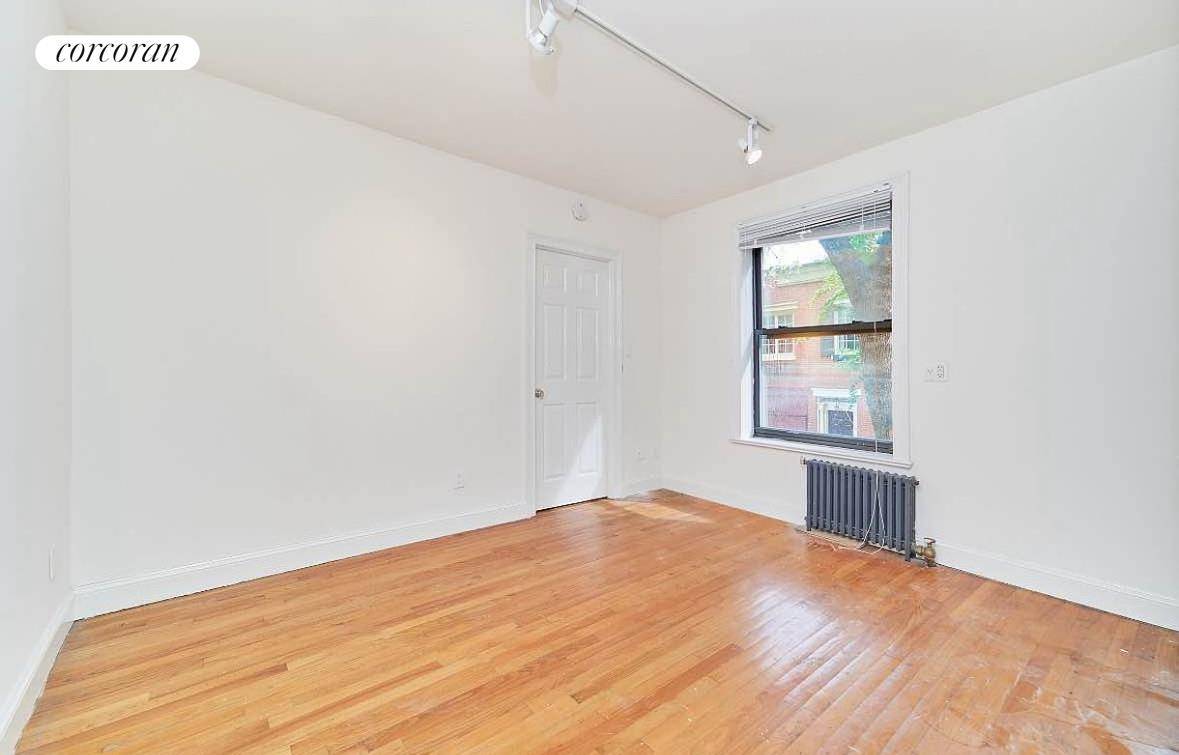 Renovated one bedroom on beautiful Commerce Street in the West Village.