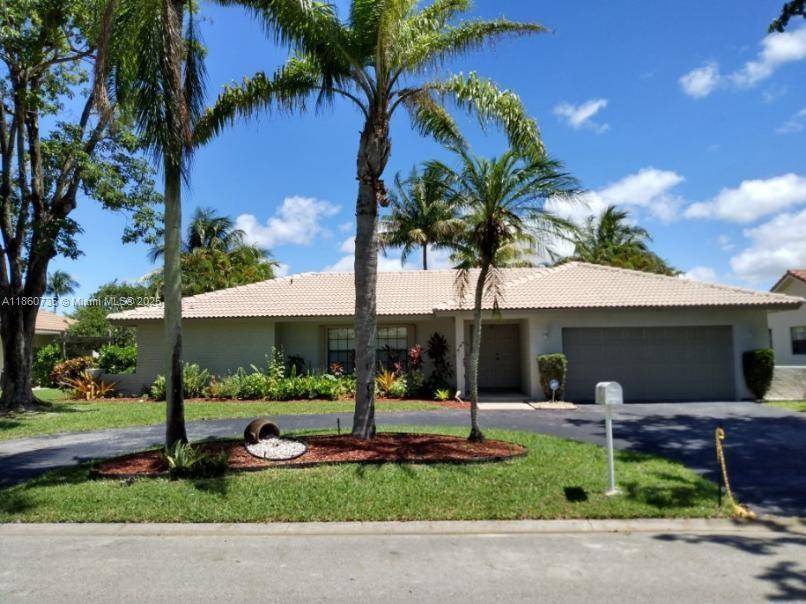 The house is after renovation popcorn ceiling off, completely new bathrooms, painting, lights, fans, brand new A C system, excellent condition washer and dryer machines, and water heater.