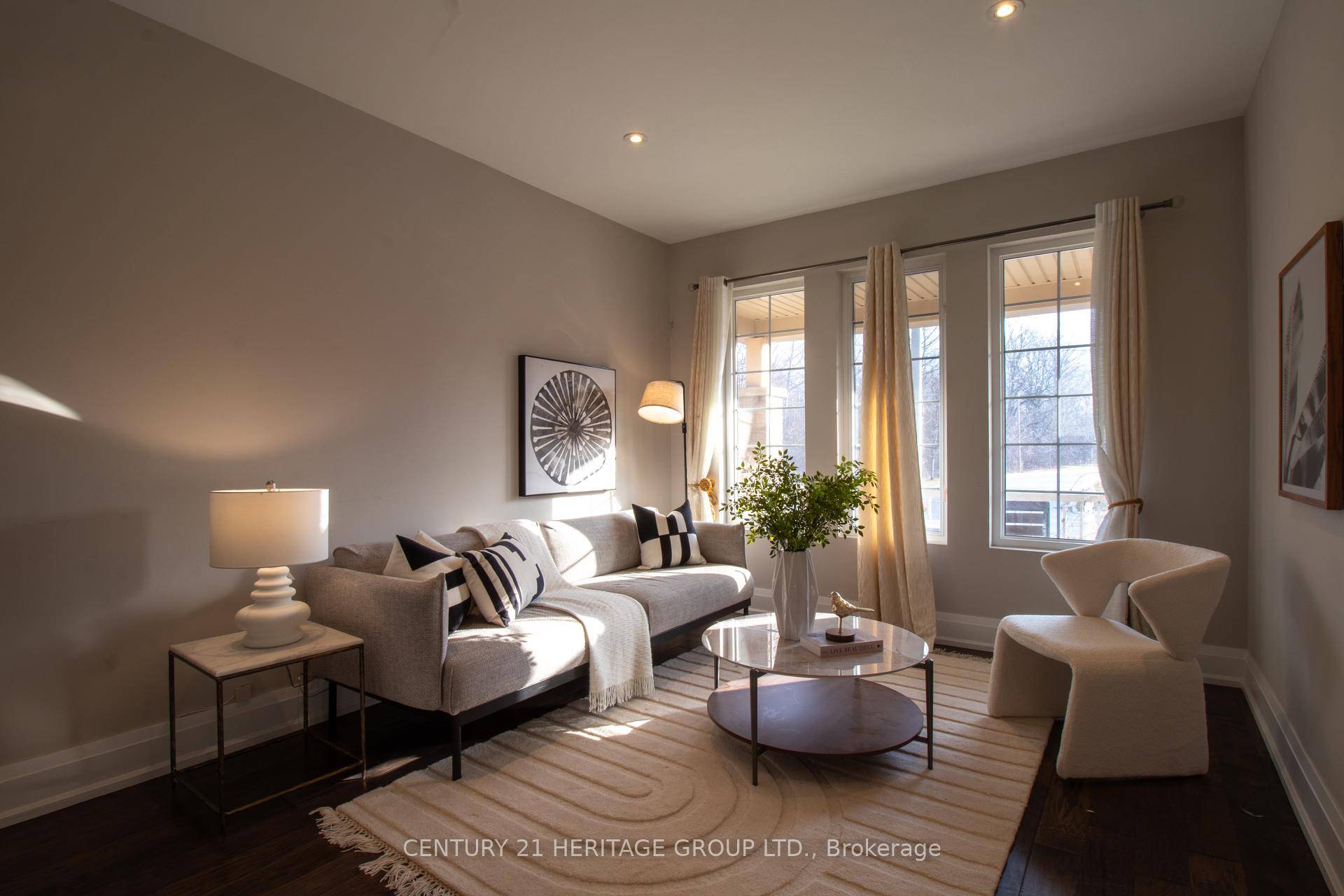 DISCOVER THE EPITOME OF MODERN LUXURY IN THIS EXQUISITE RESIDENCE LOCATED IN THE HIGHLY SOUGHT AFTER KINGHILL COMMUNITY.