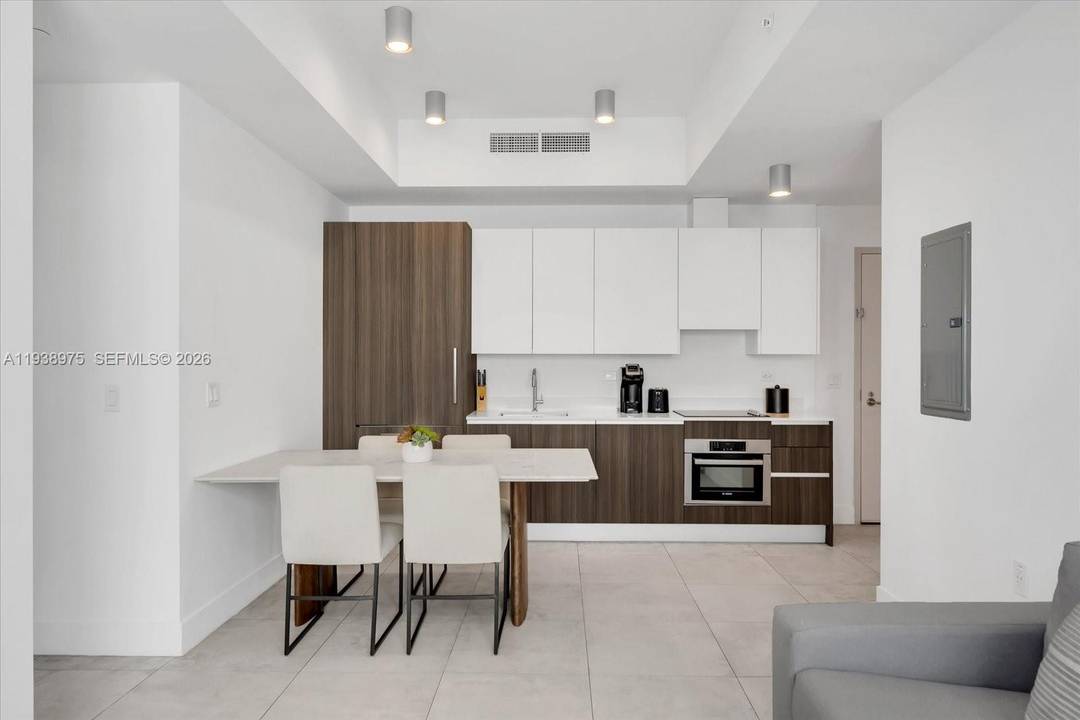 Exclusive 1 Bedroom Den 1 Bathroom residence at Smart Brickell I, a modern condo hotel located in the heart of Brickell.