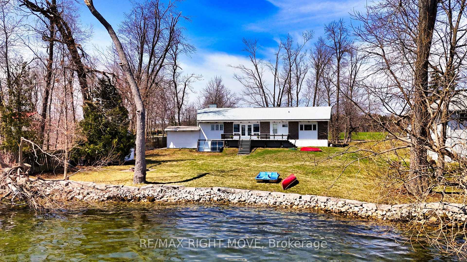 Act now to own this well built mid 20th century ranch bungalow on the west shore of Lake Couchiching, north of Orillia, in the heart of the Trent Severn Waterway.