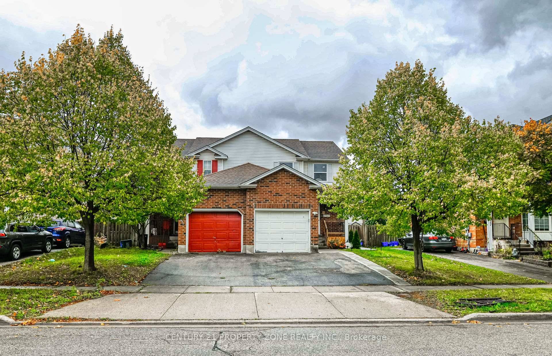 Immaculate sun filled 3 1 Bedroom Semi Detached in the Langs Farm amp ; Eagle Valley neighborhoodlocated on a quiet and peaceful cul de sac.