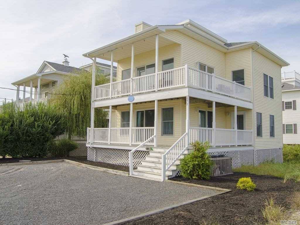 Summer in the Hamptons on world renowned Dune Rd !