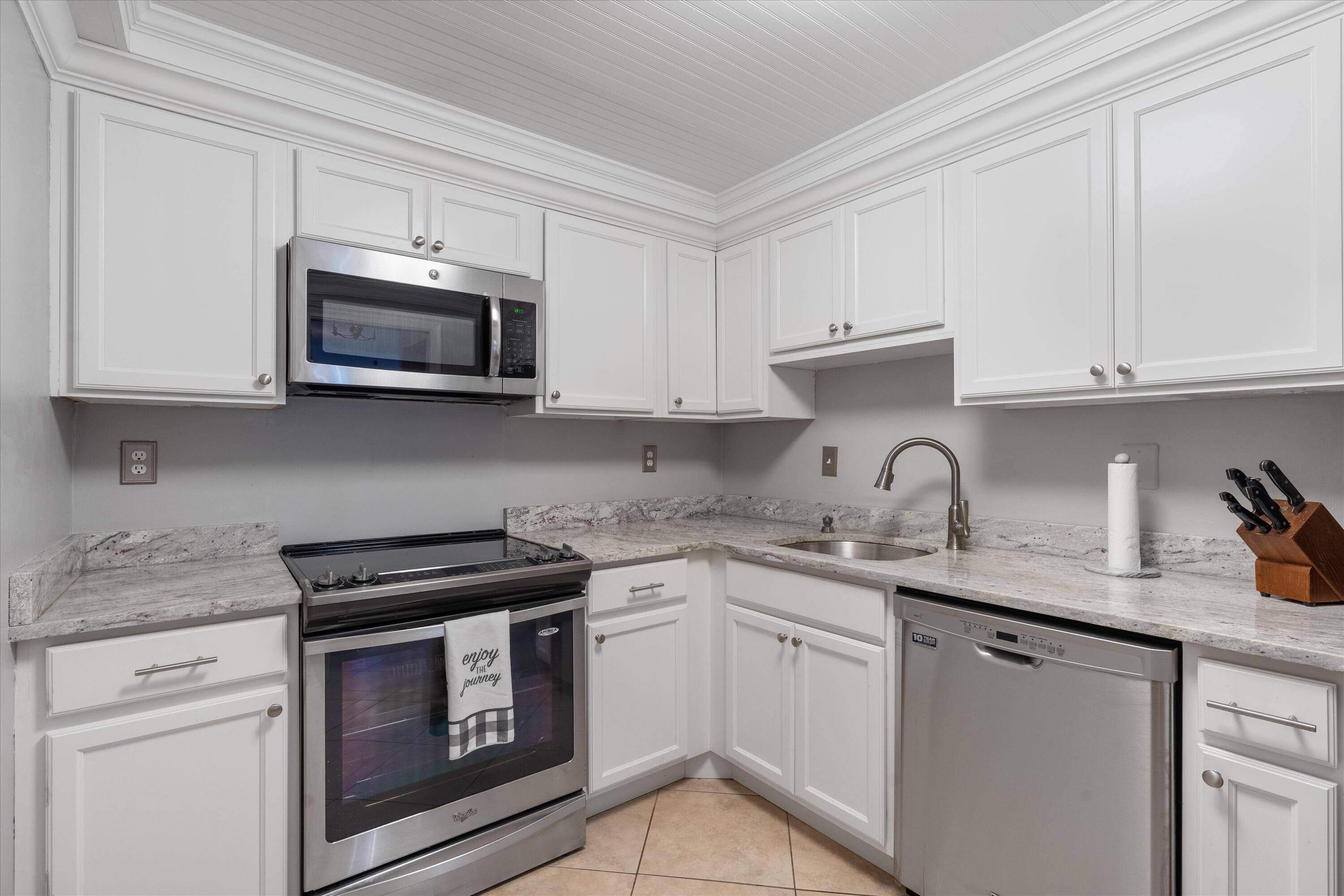 Live directly on the sand for the 2026 Season or rent annual lease for 4, 000 mth.