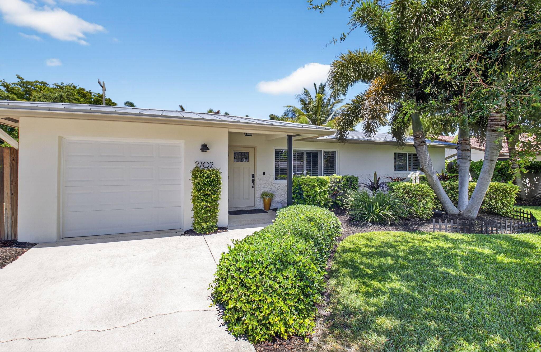 Don't miss your chance to live in one of the hottest areas in town !