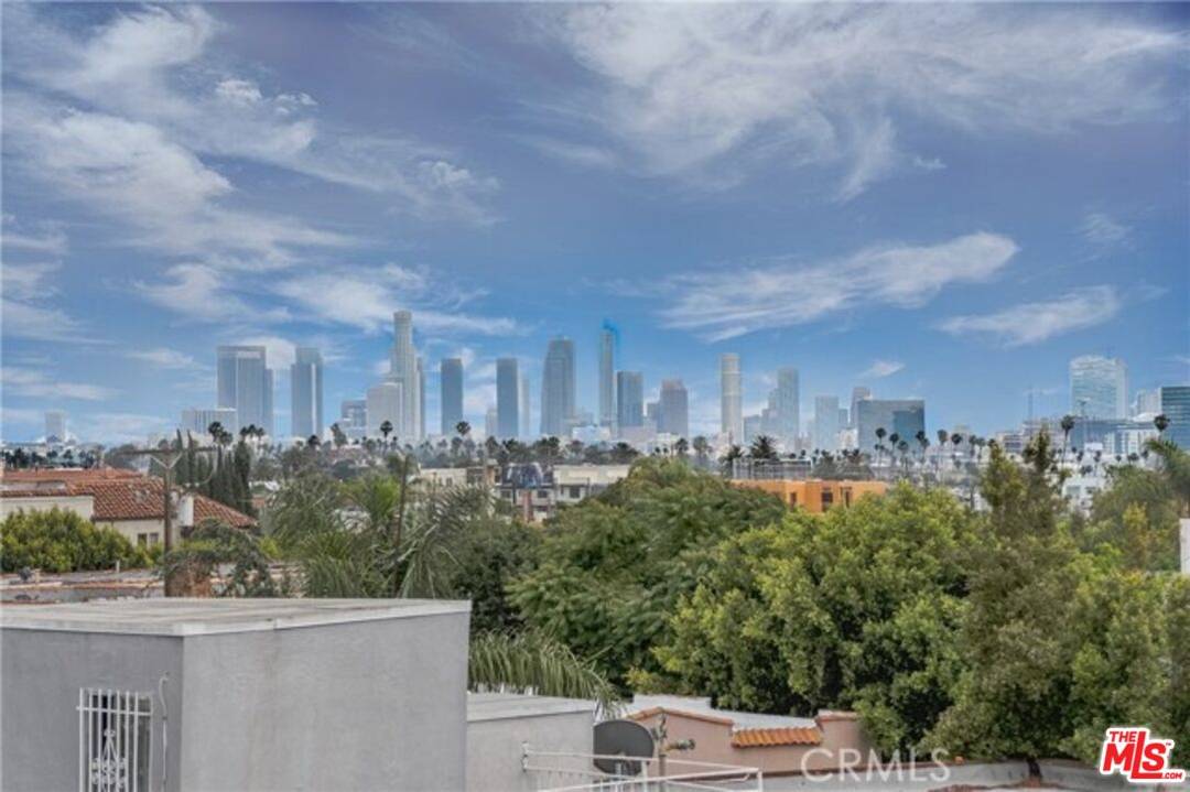 735 N Gramercy Pl 3BR Hancock Park La