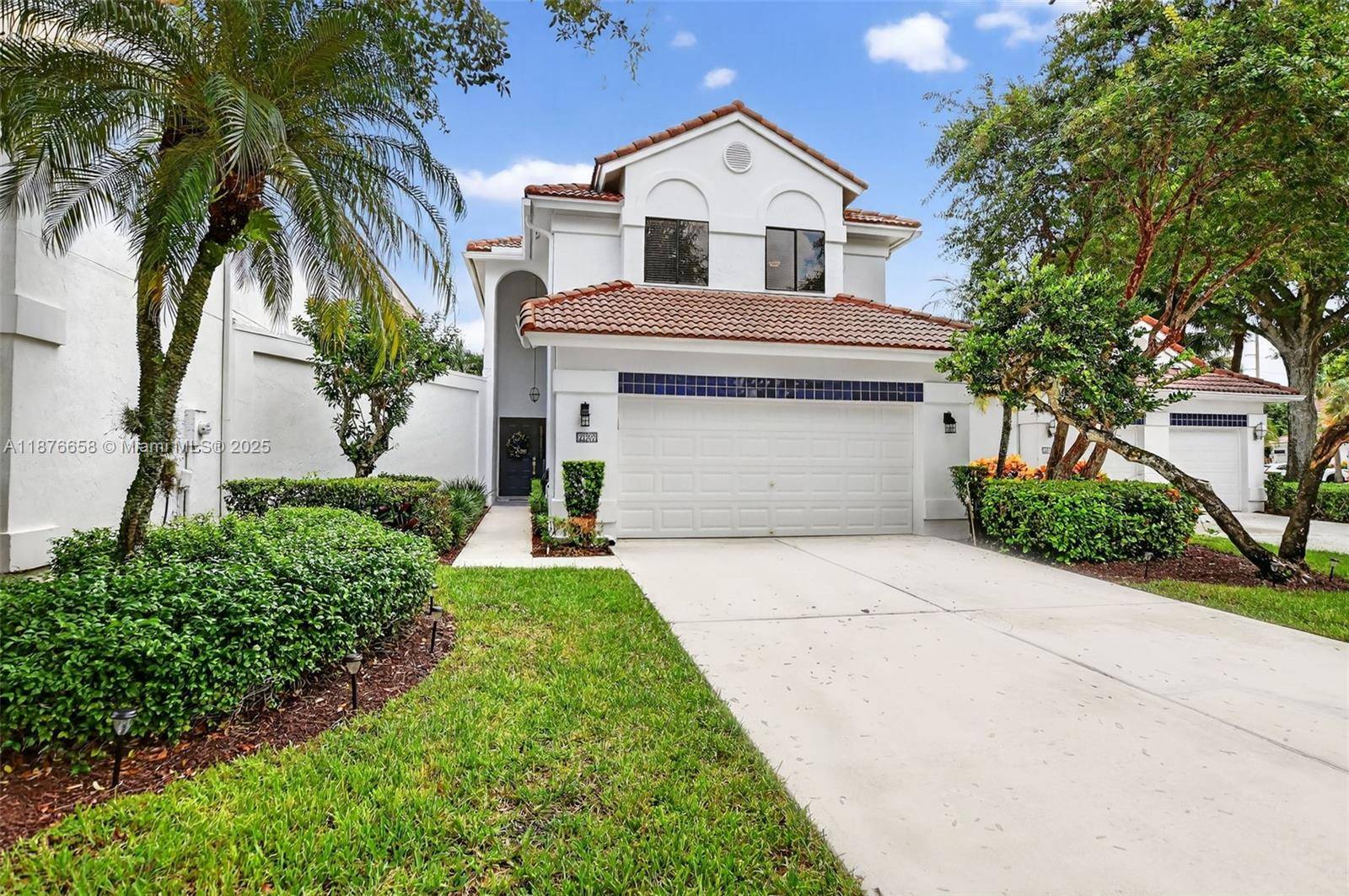 Completely Updated amp ; Move In Ready Home In Prime Boca Location !