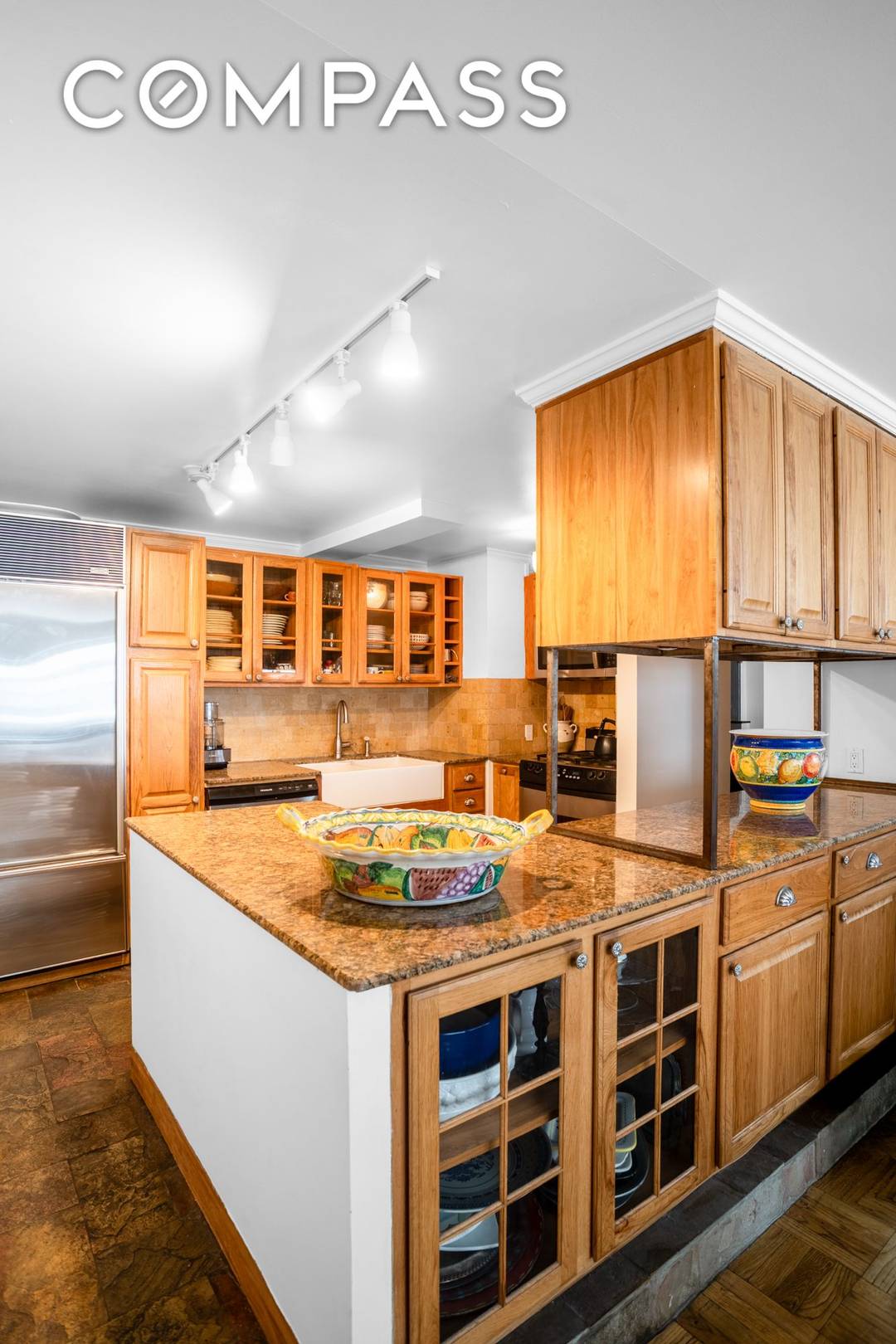 Amazing location steps to Gramercy, Flatiron Madison Sq Park and Trader Joe's.