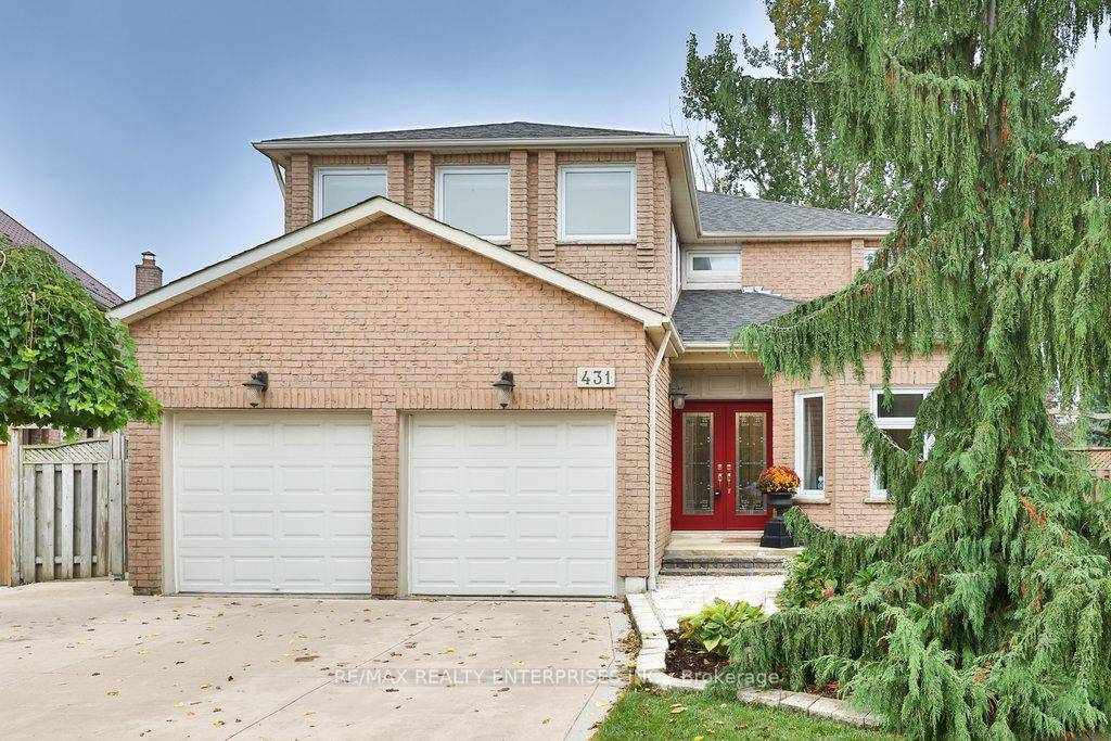 Beautifully Maintained Family Home, Lovingly Cared For By Its Original Owners And Nestled On A Quiet Crescent In One Of Mississauga's Most Desirable Neighbourhoods.