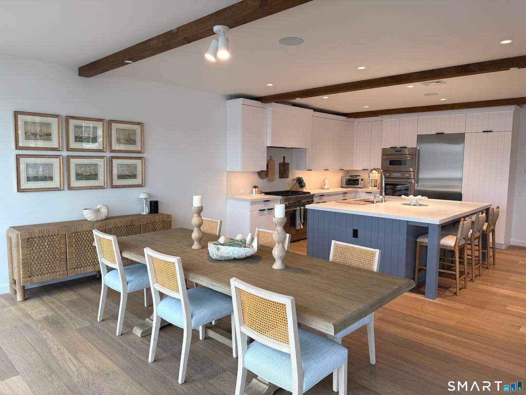 Summer is calling ! Enjoy Rowayton at its finest in this fabulous waterfront condo.