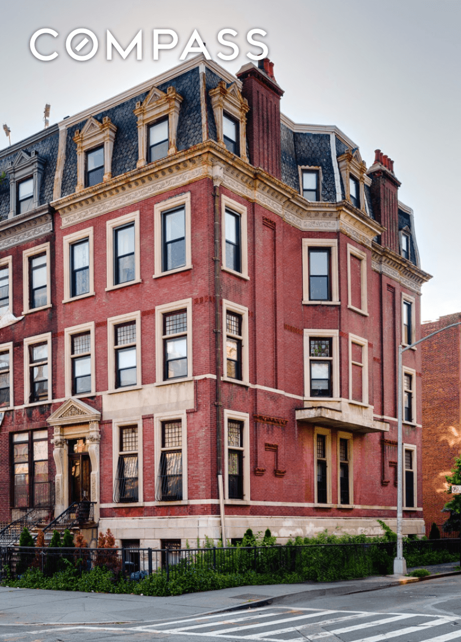 Residential investment opportunity in a desirable Central Harlem location near several popular restaurants, bars, shops, Morningside and Marcus Garvey Parks and convenient train options.