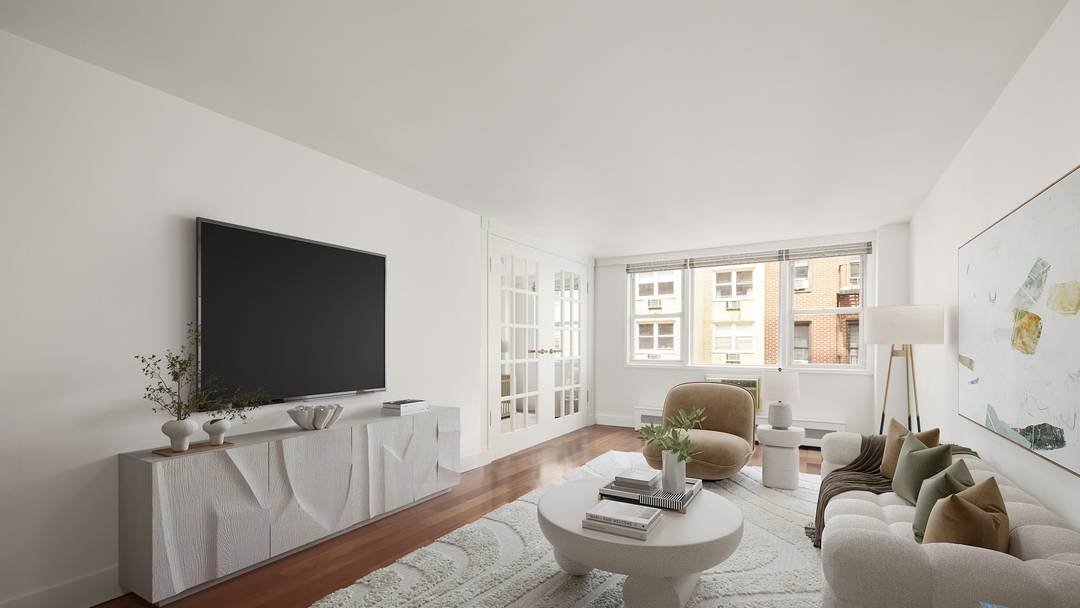 Welcome to Apartment 5A at 215 East 80th Street a beautifully appointed, pin drop quiet Junior 4 in the heart of the Upper East Side.