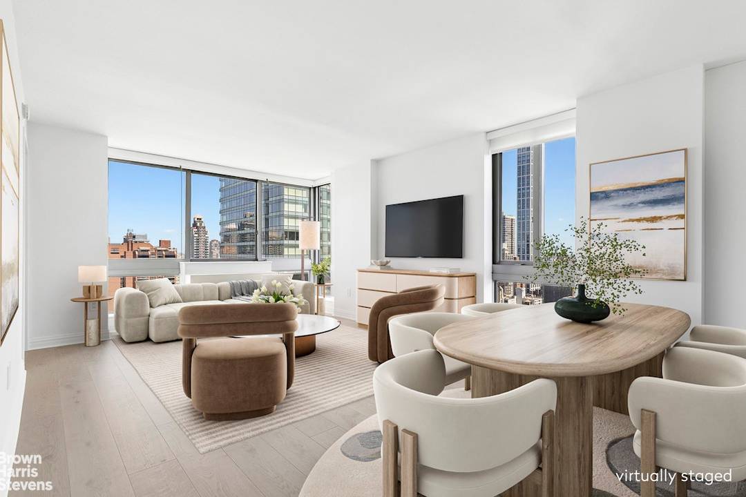 Sponsor Unit Perched high on the 34th floor, this remarkable two bedroom, two bathroom home features sweeping Northern, Eastern and Southern views through its floor to ceiling windows.